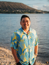 Load image into Gallery viewer, Kalo Lani Men’s Aloha Shirt
